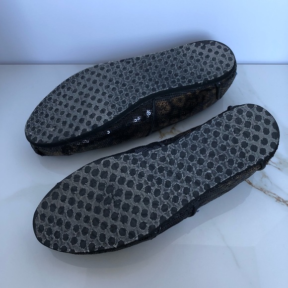 TOMS Gold Leopard Slip On Shoes - Picture 3 of 3